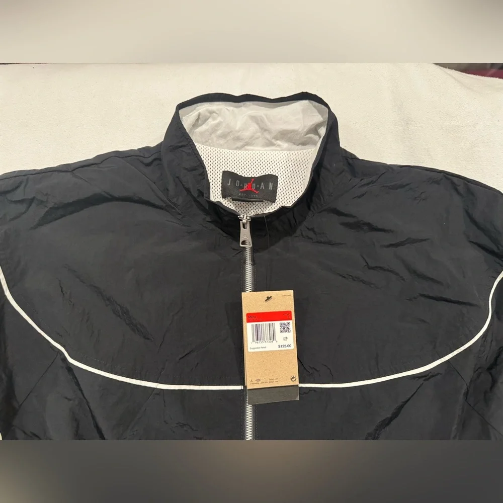 Jordan Track Nylon Jacket - Picture 2 of 3